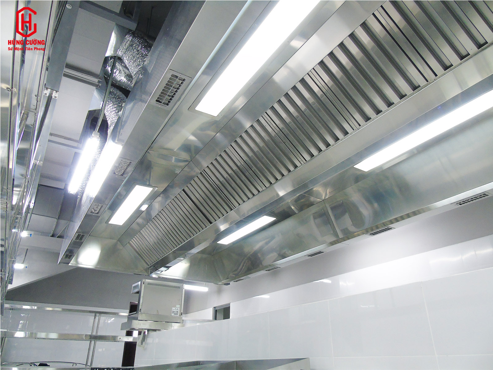 cung cấp thiết bị bếp inox